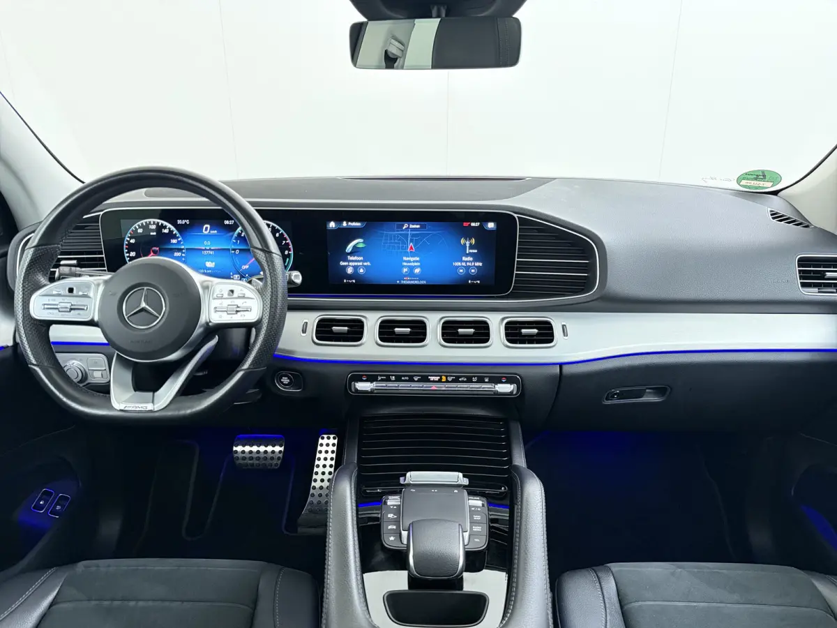 350e AMG 4Matic // SoH 97,4% // Trekhaak // Panoramadak // Distronic // 360 Camera // Rij Assistentiepakket // Carplay // Keyless entry // MultiBeam LED