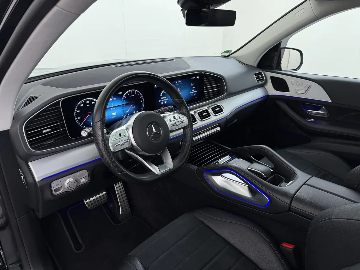 350e AMG 4Matic // SoH 97,4% // Trekhaak // Panoramadak // Distronic // 360 Camera // Rij Assistentiepakket // Carplay // Keyless entry // MultiBeam LED