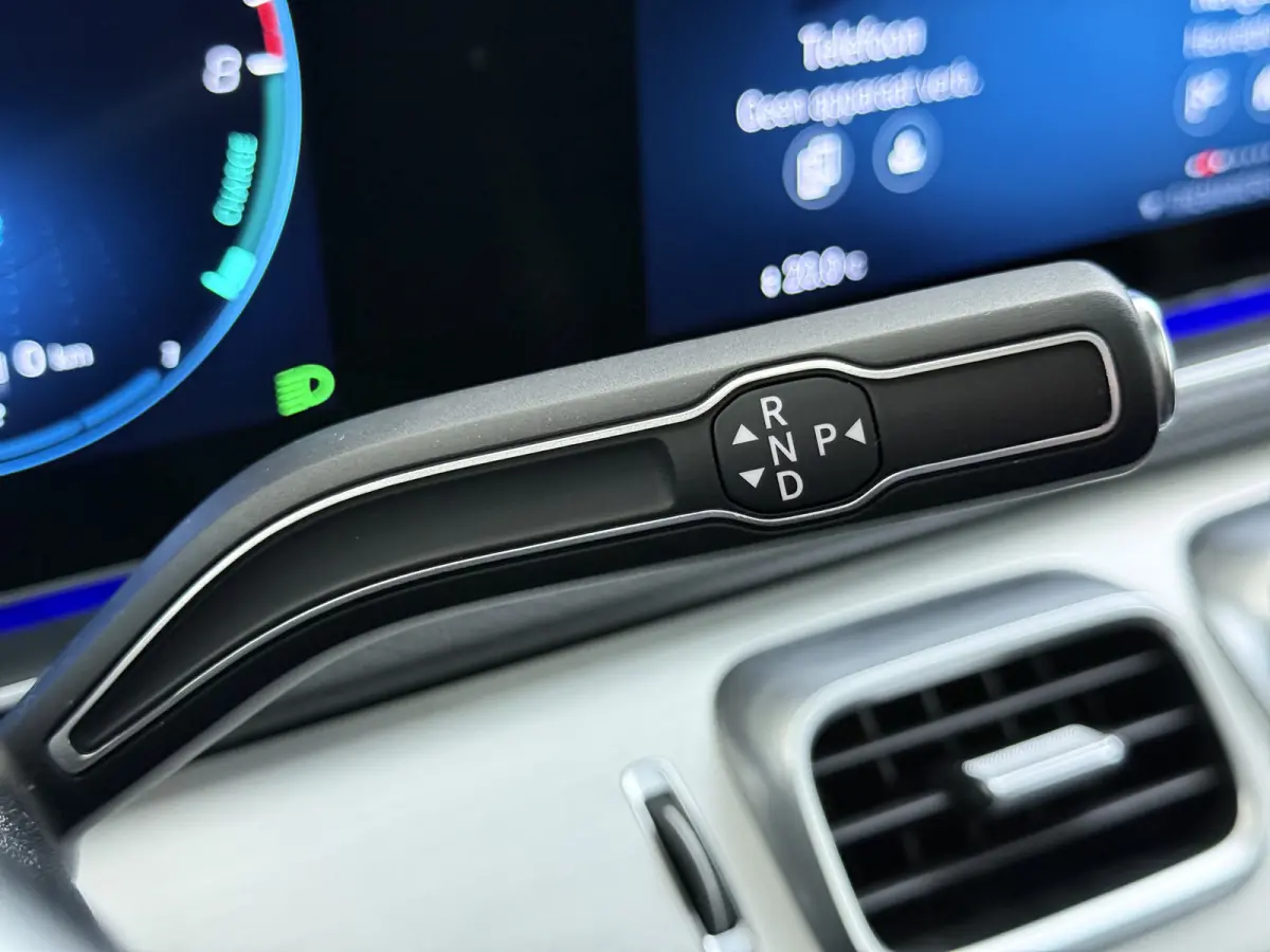 350e AMG 4Matic // SoH 97,4% // Trekhaak // Panoramadak // Distronic // 360 Camera // Rij Assistentiepakket // Carplay // Keyless entry // MultiBeam LED