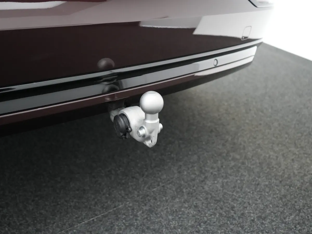 T8 Recharge AWD Ultra Dark Executive Edition | Luchtvering | Bowers & Wilkins | 360° Camera | Head-Up | Panoramadak | 22" | Stoelventilatie