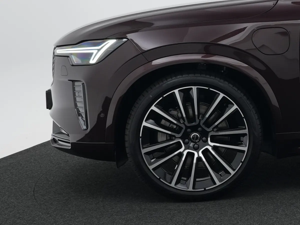 T8 Recharge AWD Ultra Dark Executive Edition | Luchtvering | Bowers & Wilkins | 360° Camera | Head-Up | Panoramadak | 22" | Stoelventilatie