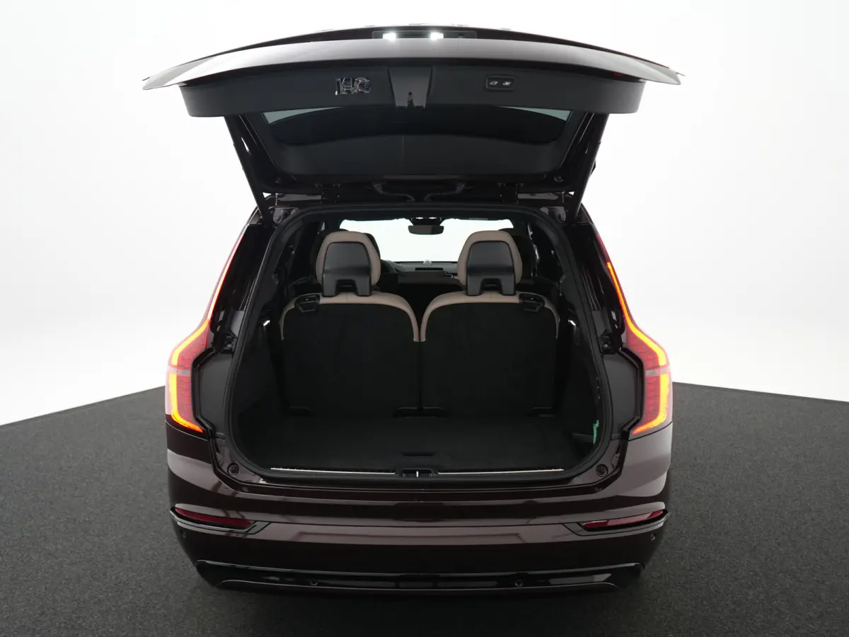 T8 Recharge AWD Ultra Dark Executive Edition | Luchtvering | Bowers & Wilkins | 360° Camera | Head-Up | Panoramadak | 22" | Stoelventilatie