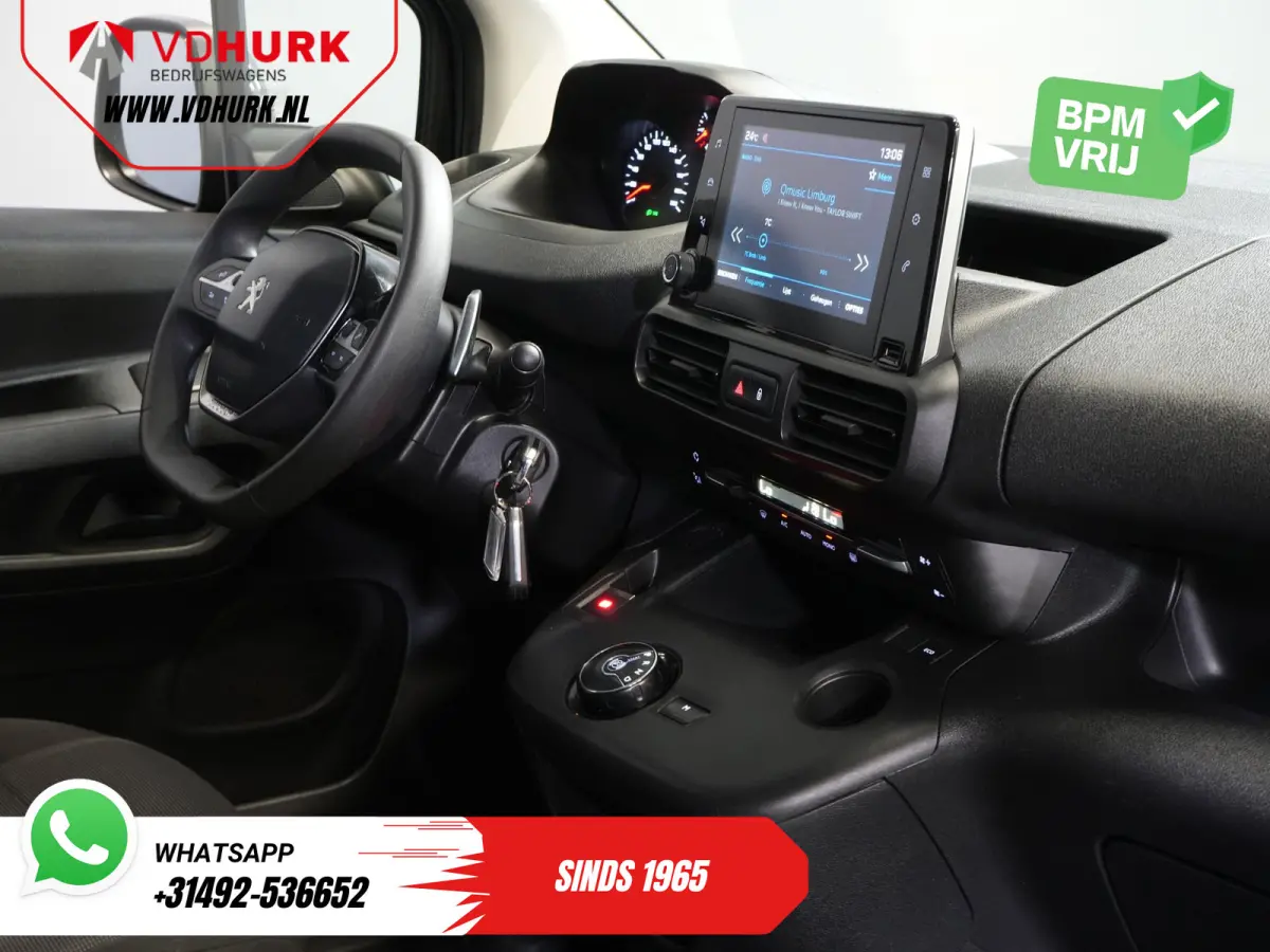 1.2 BENZINE Aut. 110 pk Stoelverw./ Carplay/ Camera/ PDC/ Climate/ Cruise/ Trekhaak/ Airco