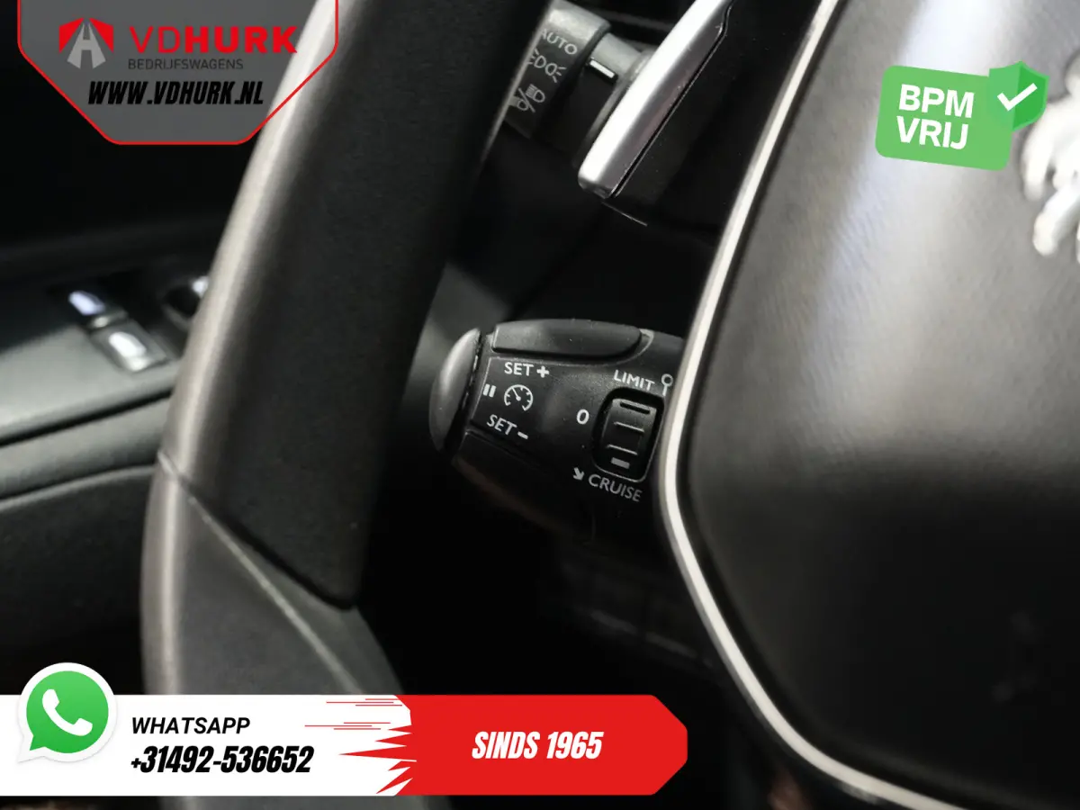 1.2 BENZINE Aut. 110 pk Stoelverw./ Carplay/ Camera/ PDC/ Climate/ Cruise/ Trekhaak/ Airco