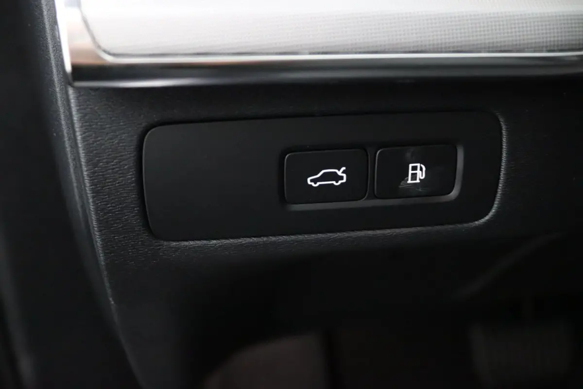 T8 Plug-in hybrid AWD Ultra Black Ed. Executive | 2 stoelen op derde rij | Bowers & Wilkins audiosysteem | Elektrisch glazen panorama-dak