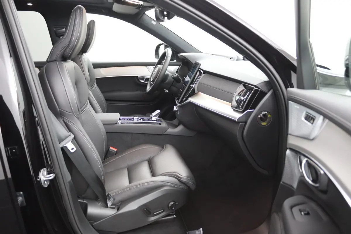 T8 Plug-in hybrid AWD Ultra Black Ed. Executive | 2 stoelen op derde rij | Bowers & Wilkins audiosysteem | Elektrisch glazen panorama-dak