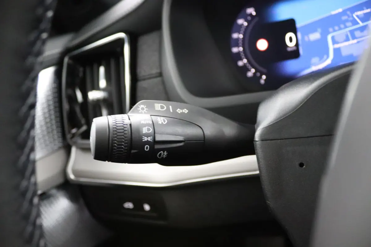 T8 Plug-in hybrid AWD Ultra Black Ed. Executive | 2 stoelen op derde rij | Bowers & Wilkins audiosysteem | Elektrisch glazen panorama-dak