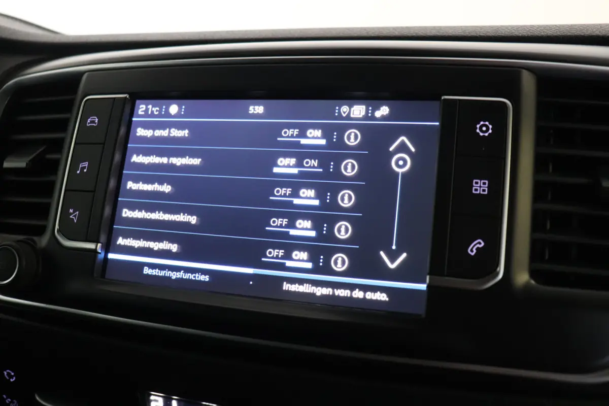 2.0 BlueHDI 122PK Automaat EURO 6 - A/C Climate - Cruise - Camera - € 13.900,- Excl.