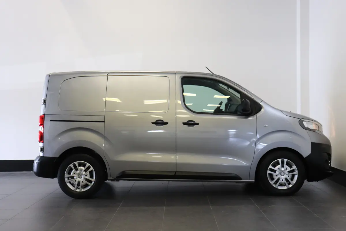 2.0 BlueHDI 122PK Automaat EURO 6 - A/C Climate - Cruise - Camera - € 13.900,- Excl.