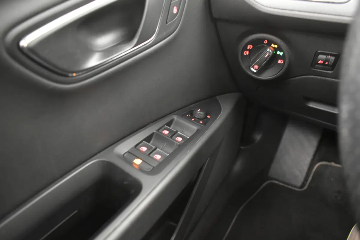 1.4 TSI ACT FR 150PK Panodak Dynamic Connect