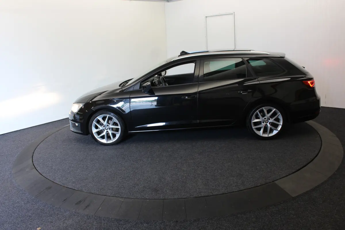 1.4 TSI ACT FR 150PK Panodak Dynamic Connect