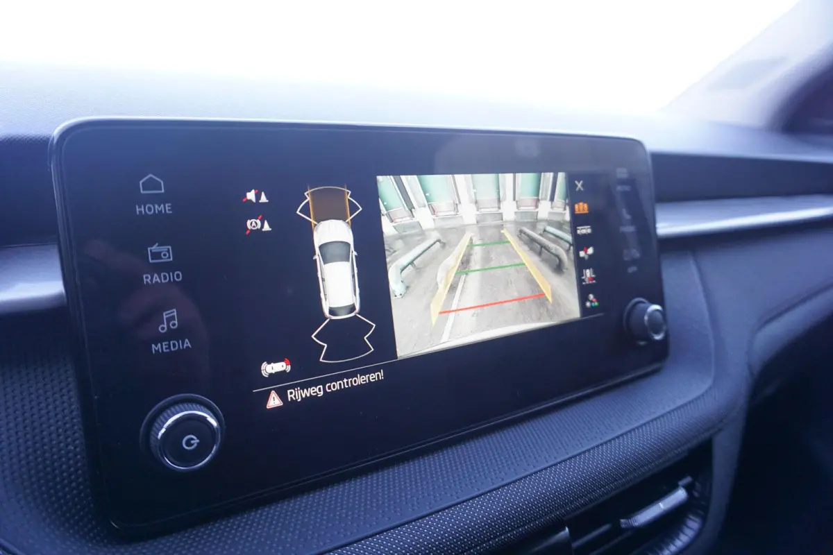 1.0 TSI 95pk Business Edition | Cruise Control | Stoelverwarming | Smart Link