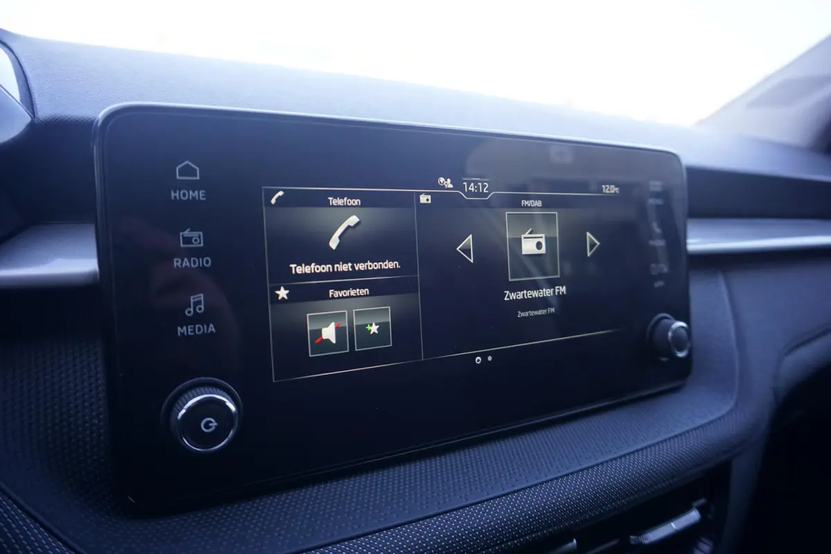 1.0 TSI 95pk Business Edition | Cruise Control | Stoelverwarming | Smart Link