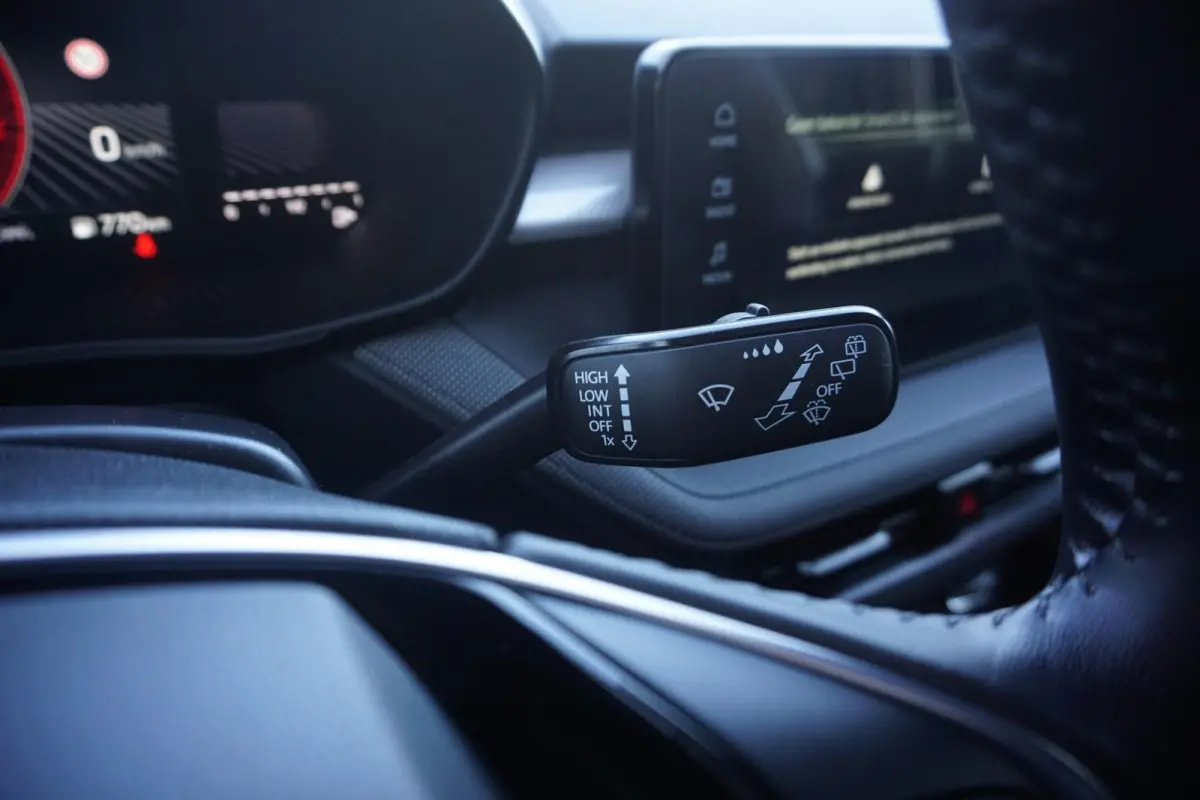 1.0 TSI 95pk Business Edition | Cruise Control | Stoelverwarming | Smart Link