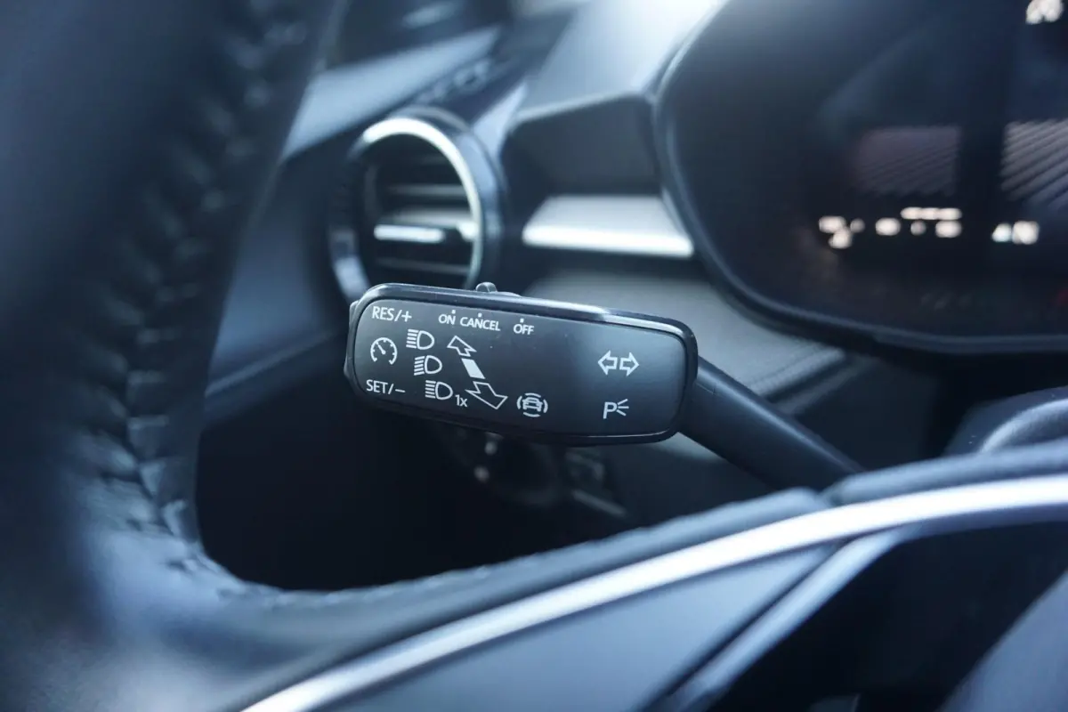 1.0 TSI 95pk Business Edition | Cruise Control | Stoelverwarming | Smart Link