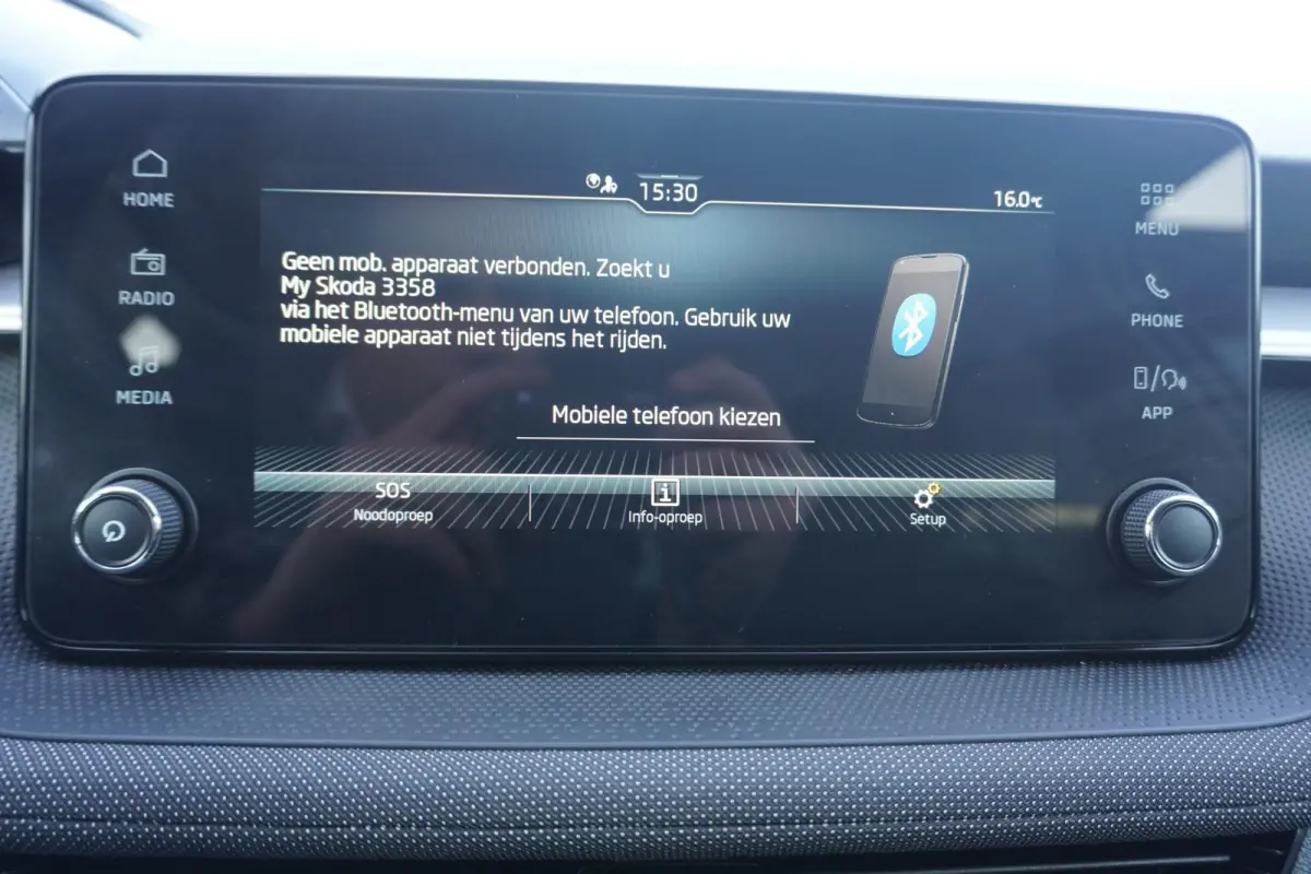 1.0 TSI 95pk Business Edition | Stoelverwarming | SmartLink | Achteruitrijcamera | PDC Voor & Achter