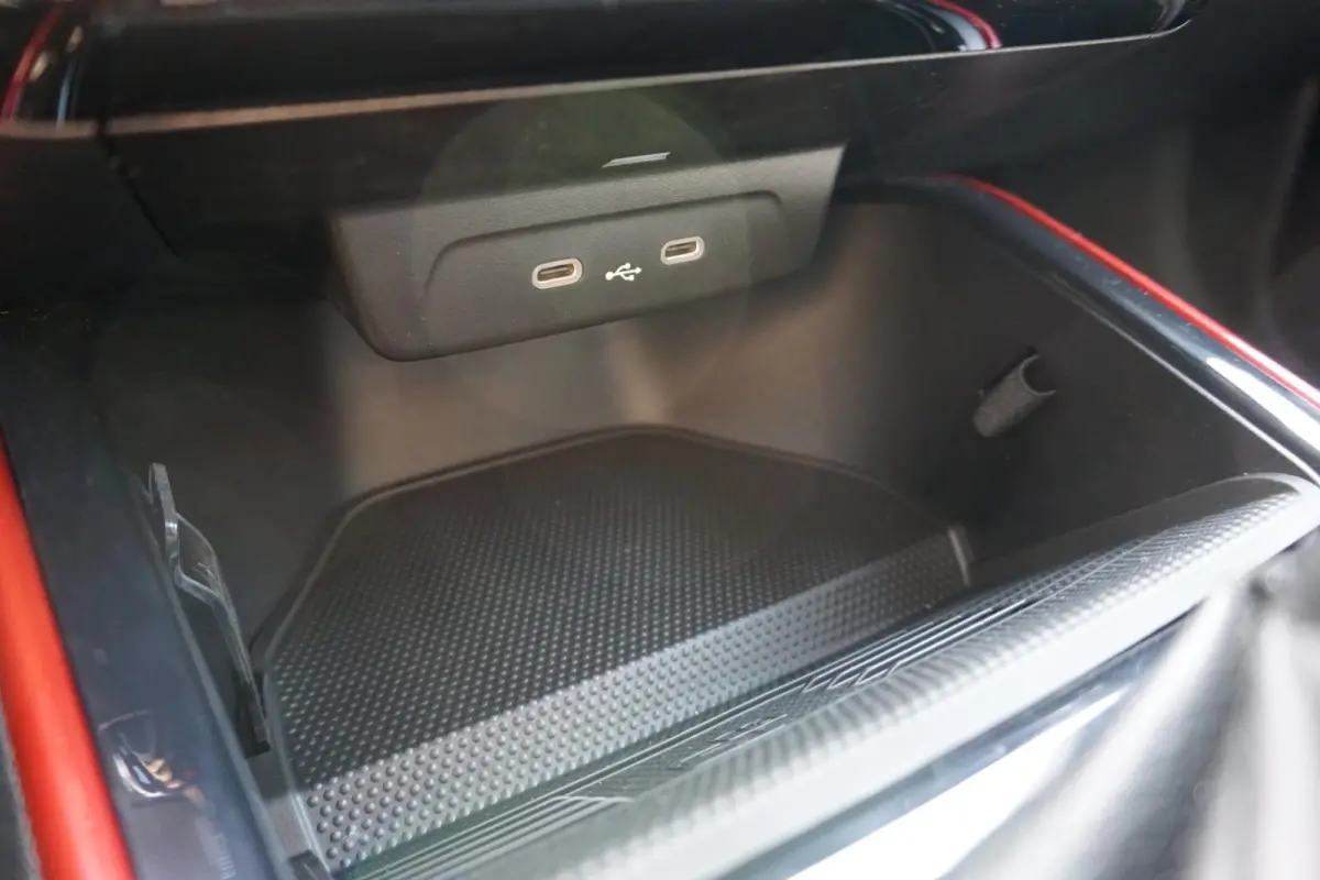 1.0 TSI 115pk DSG Monte Carlo | Navigatie | Adaptive Cruise | Stoelverwarming