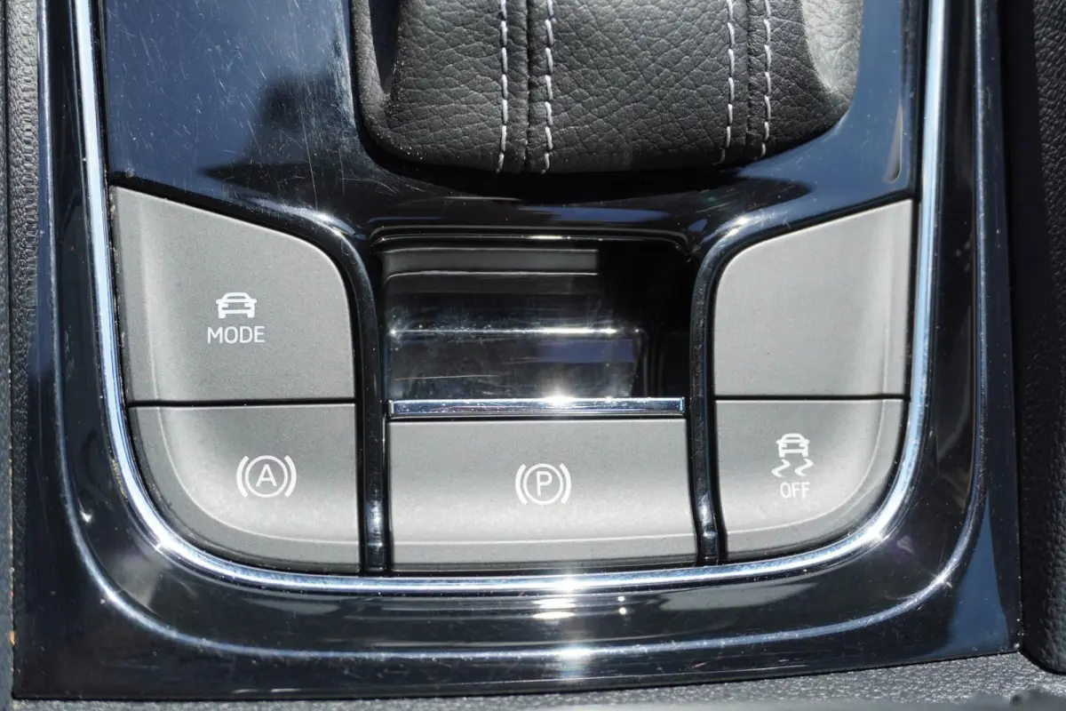 1.5 TSI 150pk DSG ACT Sportline Business | Panoramadak | Trekhaak | Stuur/Stoelverwarming | Adaptive Cruise