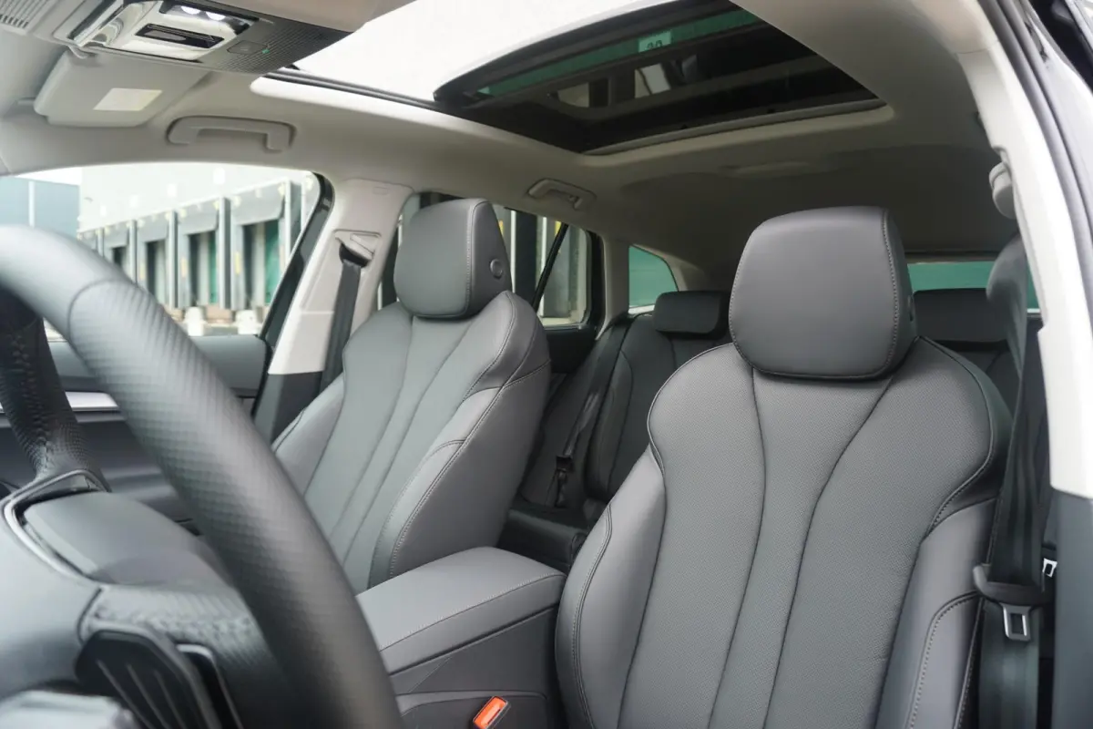 85 286pk Business Edition | Panoramadak | 21" Velgen