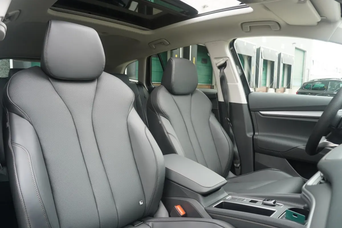 85 286pk Business Edition | Panoramadak | 21" Velgen