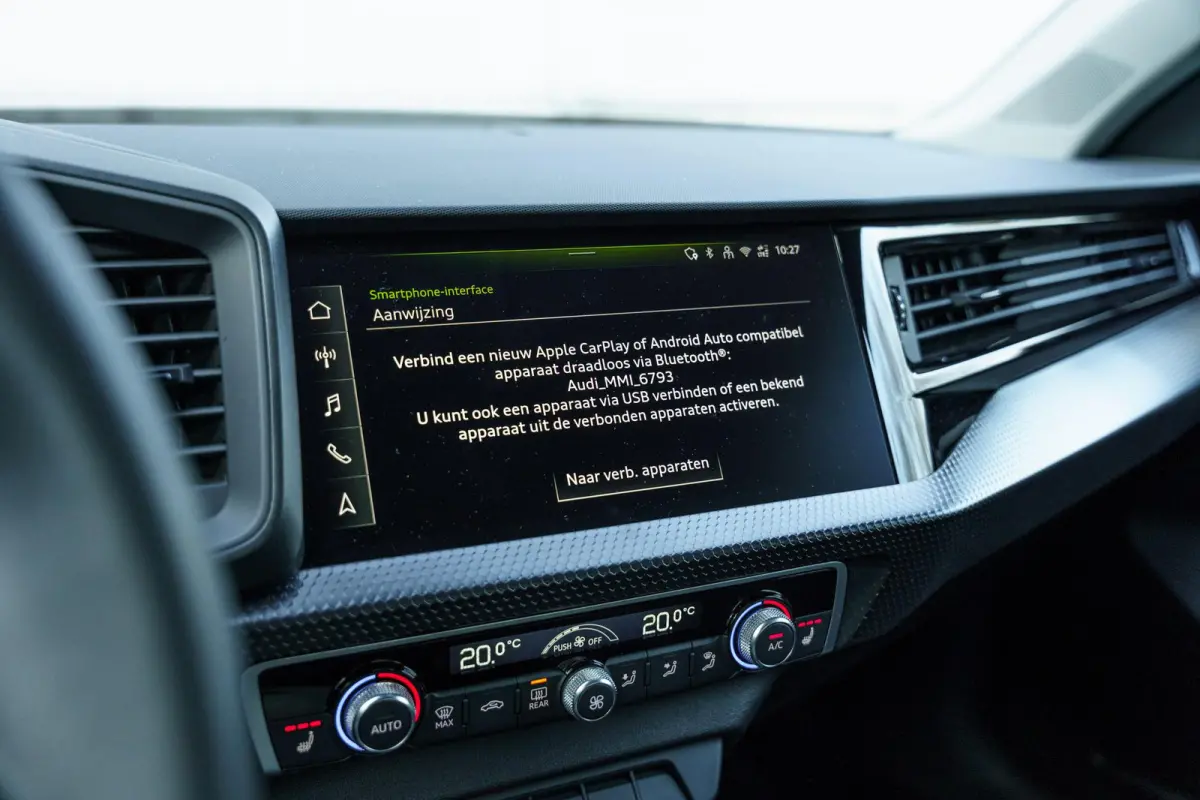 30 TFSI 115pk S tronic Edition | Smartphone Interface | Stoelverwarming | 17" Velgen | PDC | Clima | LED Verlichting |