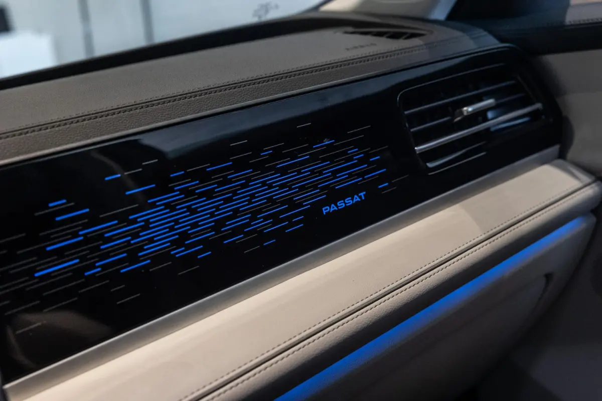 1.5 eHybrid 204pk DSG Elegance Business | Panoramadak | Trekhaak | Massage | Harman Kardon