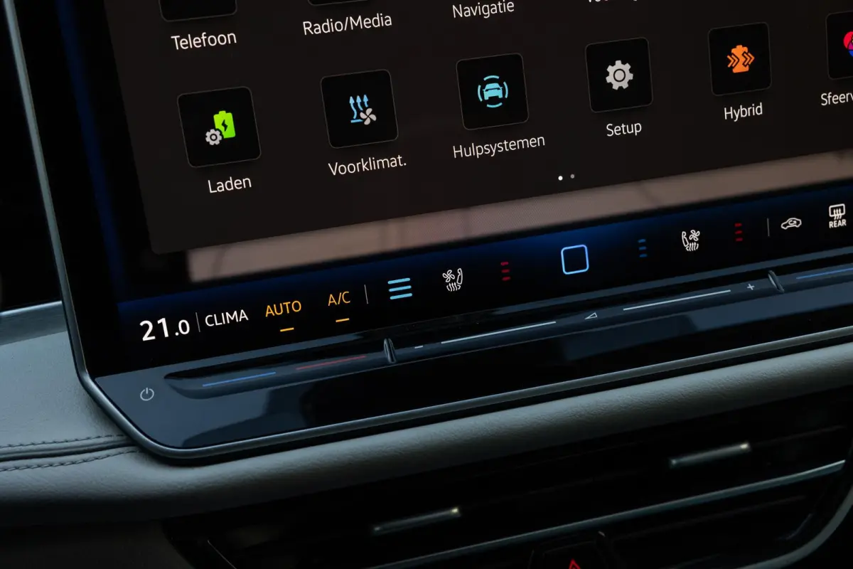 1.5 eHybrid 204pk DSG Elegance Business | Panoramadak | Trekhaak | Massage | Harman Kardon