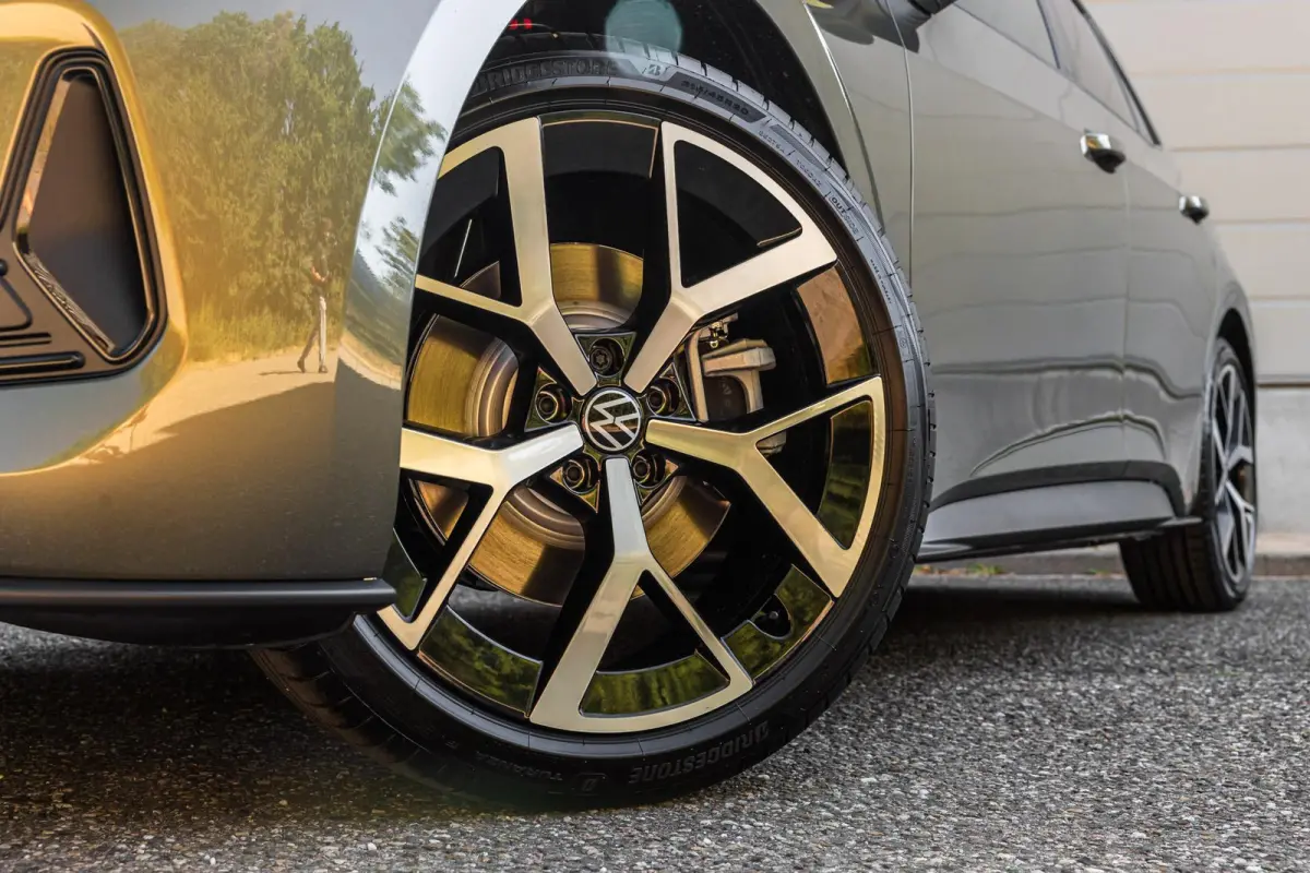Style 190pk 58 kWh | LMV 20'' | Panoramadak