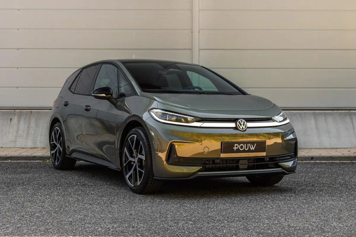 Style 190pk 58 kWh | LMV 20'' | Panoramadak