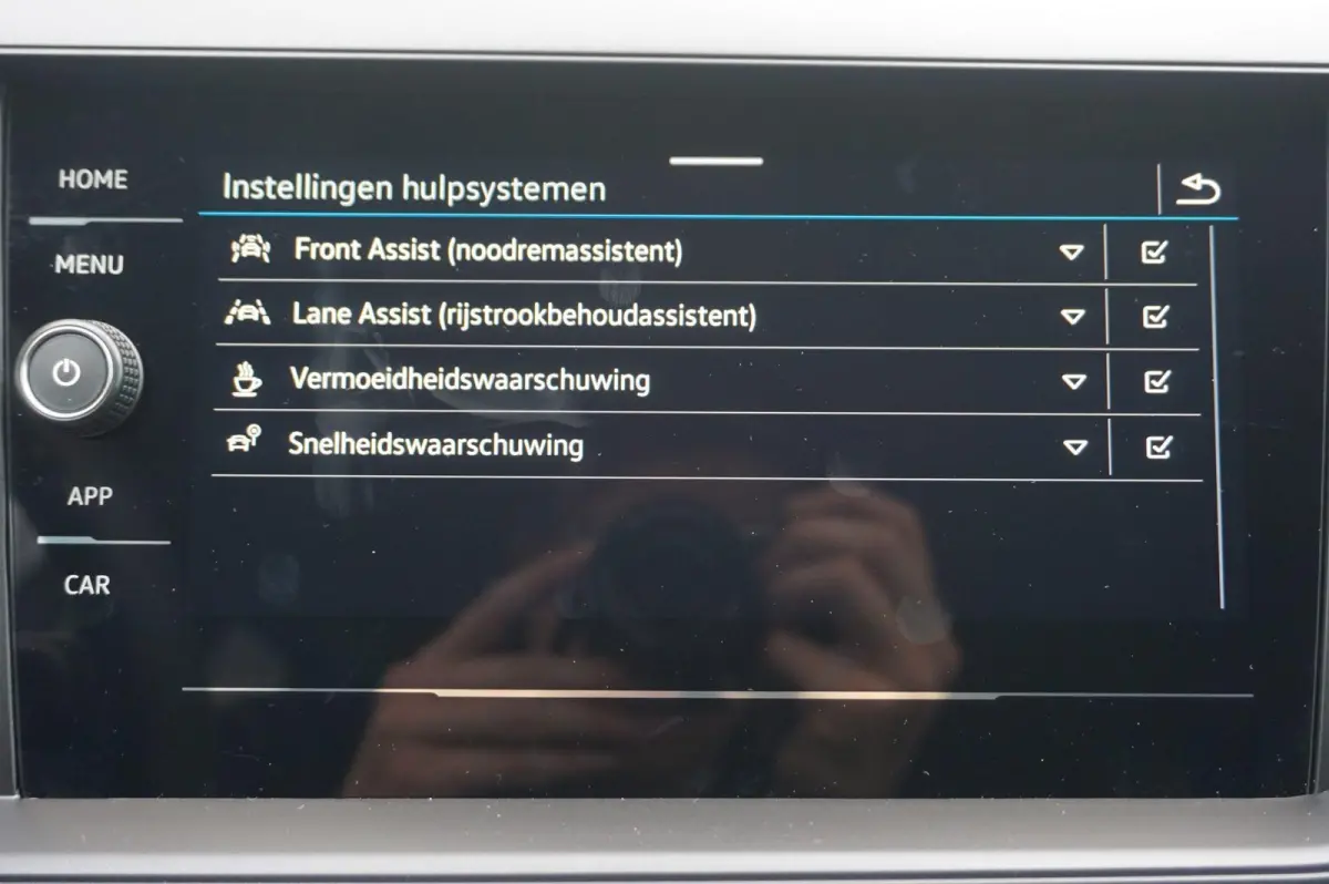 1.0 TSI 95pk Edition | All Season Banden | Getint Glas