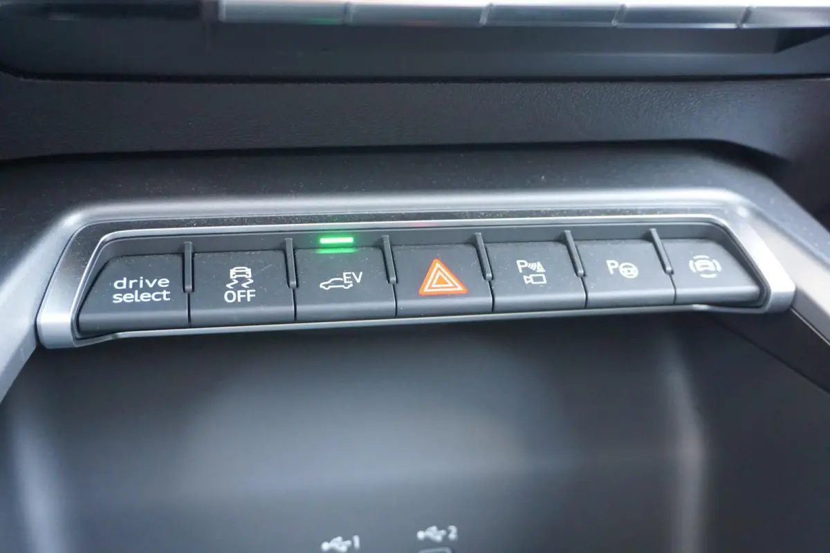 45 TFSIe 272pk S Edition Competition | SoH 100% | Camera | Keyless |  Elek.Best.Stoel | Stoelverwarming | PDC | Navigatie