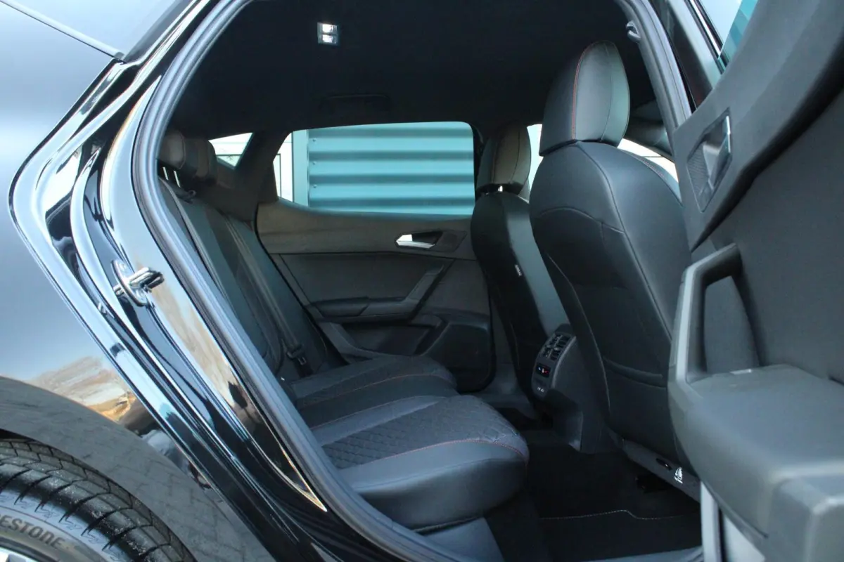 1.5 TSI 204pk e-Hybrid FR PHEV First Edition | 18" Velgen