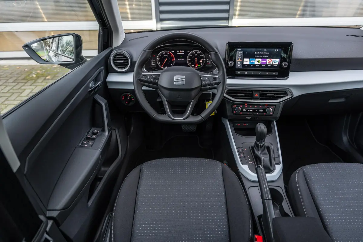 1.0 EcoTSI 115pk DSG Style Business Connect | Apple Carplay/Android Auto | Stoelverwarming