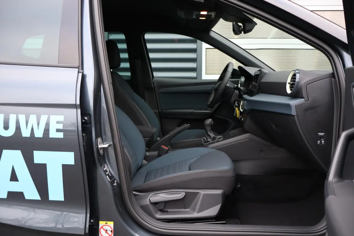 1.0 EcoTSI 115pk DSG Style Business Connect | Navigatie | Apple Carplay/Android Auto