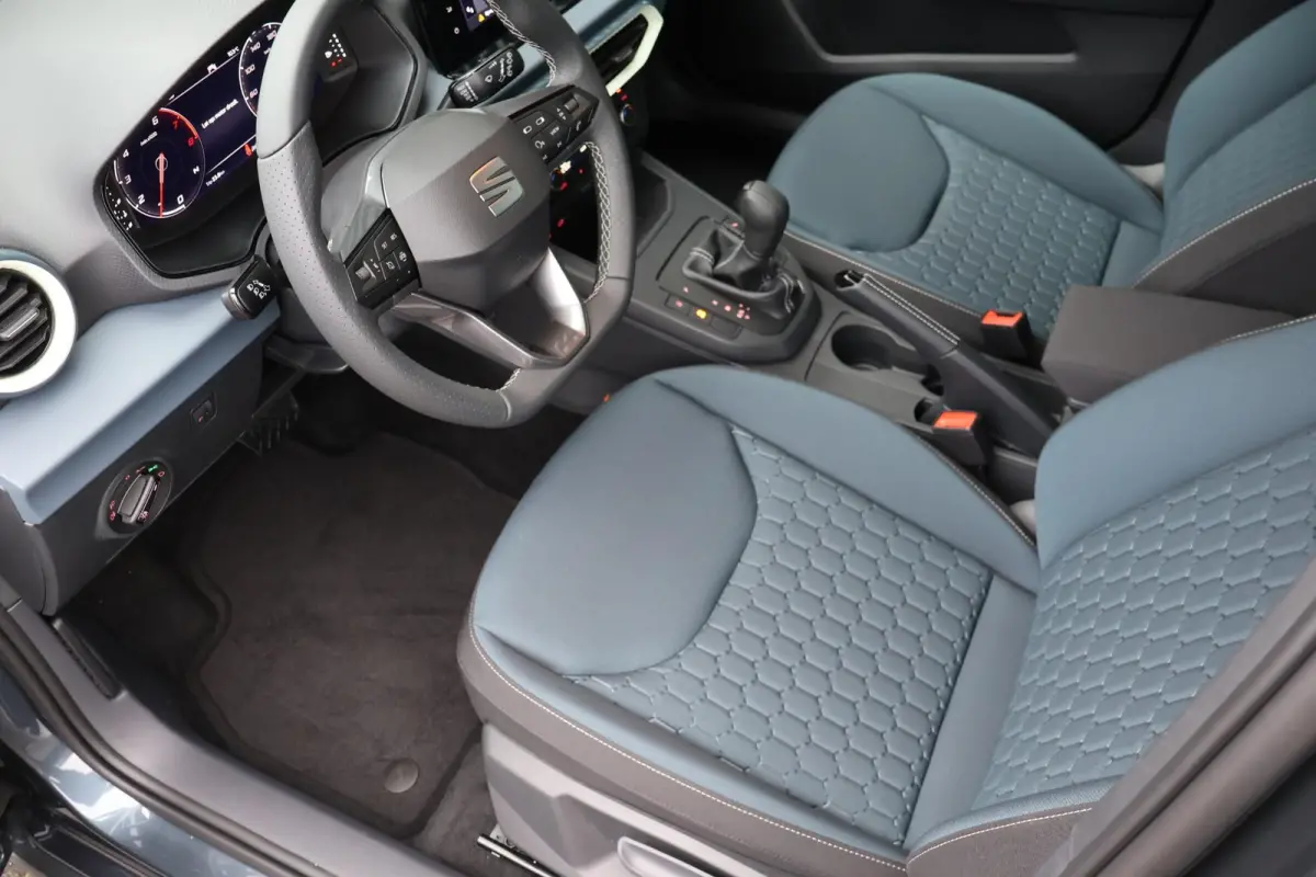 1.0 EcoTSI 115pk DSG Style Business Connect | Navigatie | Apple Carplay/Android Auto