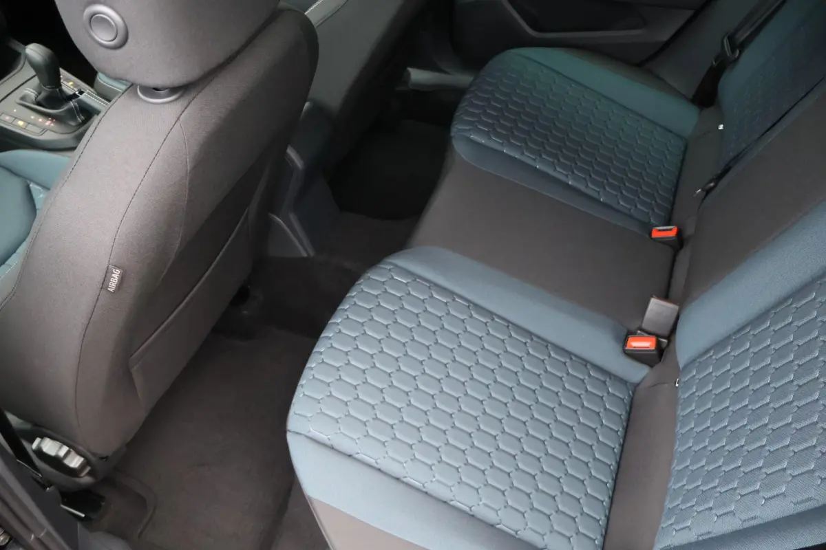 1.0 EcoTSI 115pk DSG Style Business Connect | Navigatie | Apple Carplay/Android Auto