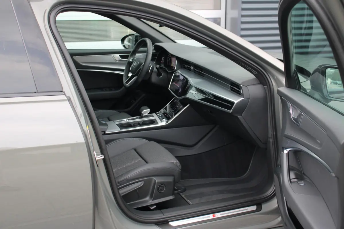 55 TFSIe 367pk quattro Pro Line S Competition | SoH 99% | Panoramadak | Rondomzicht Camera | Stoel + Stuurwielverwarming | Keyless Entry