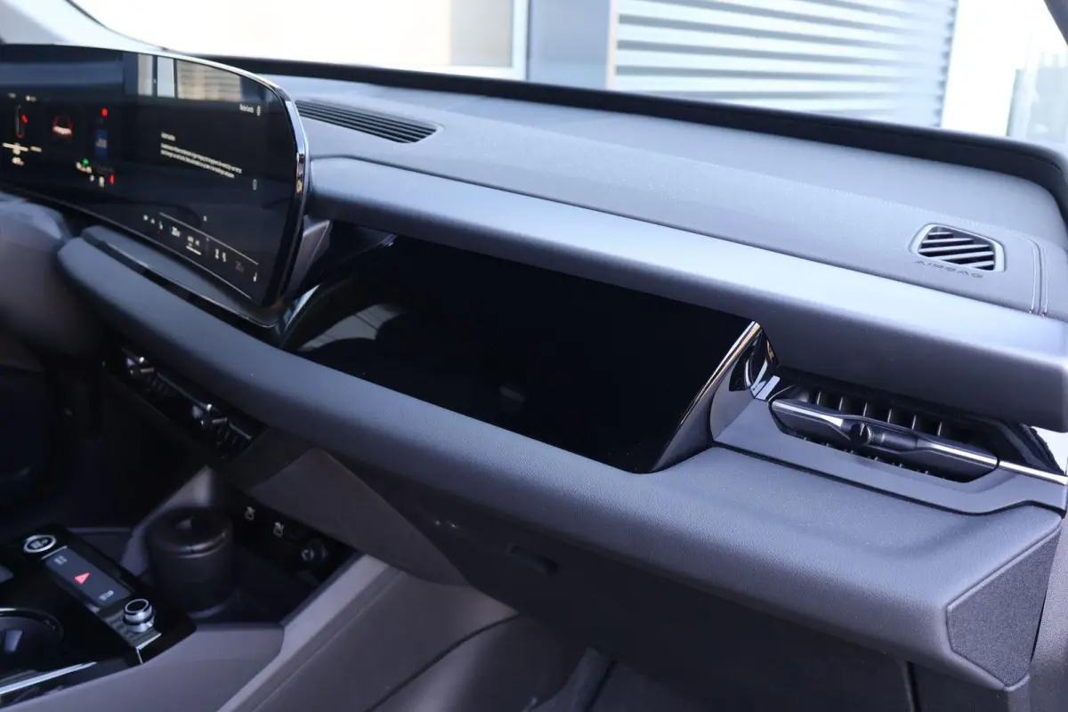 252pk Launch Edition 83 kWh | Tech Pakket | Sportstoelen