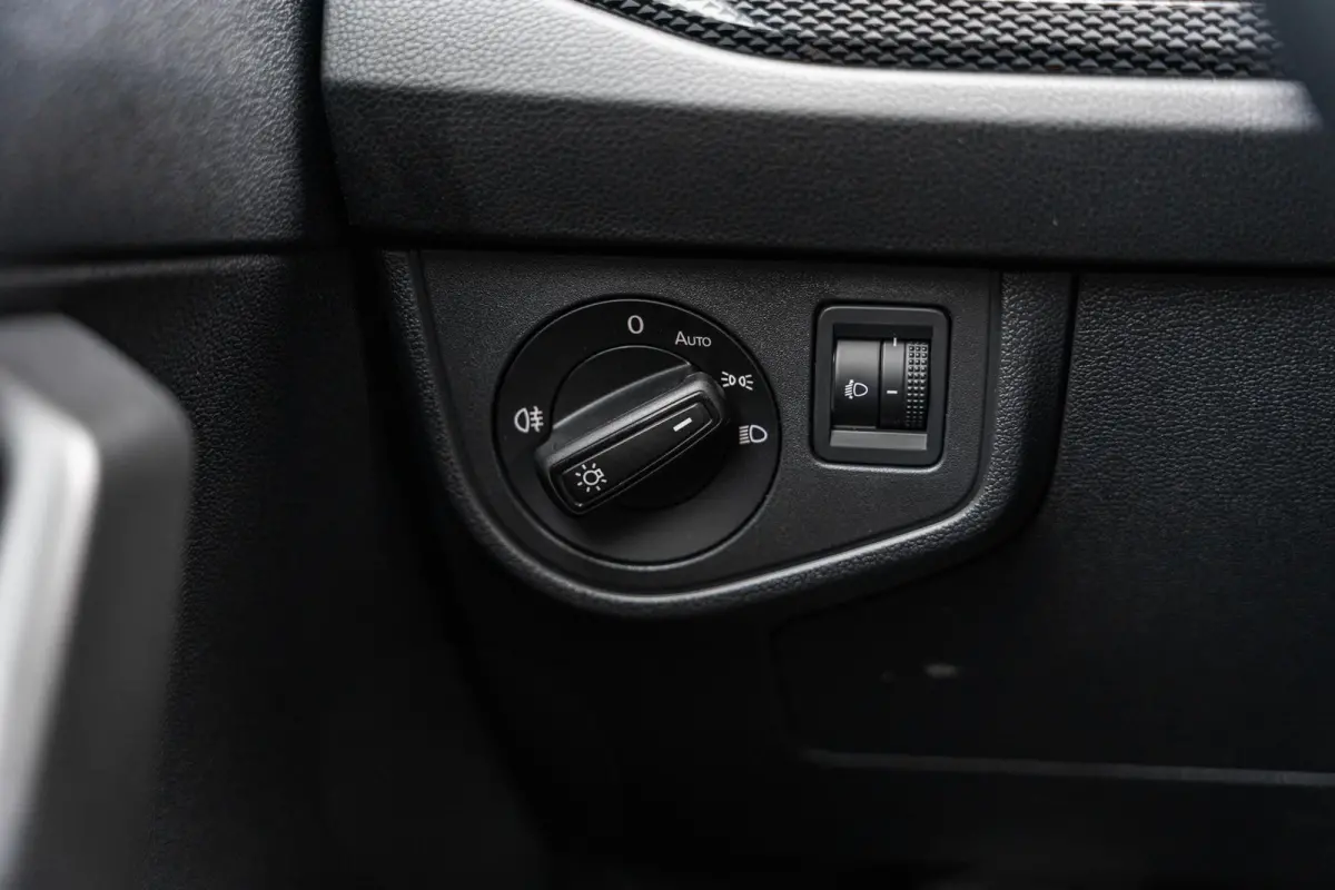 1.0 TSI 110pk DSG Life Business | Trekhaak Afneembaar | Stoelverwarming | Aple Carplay & Android Auto