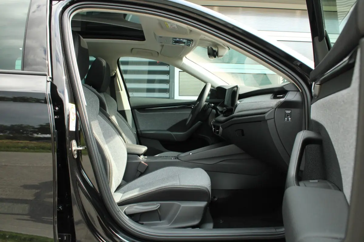 1.5 TSI 115pk DSG MHEV Business Edition | Panoramadak | Trekhaak | Head-up