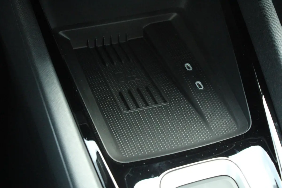 1.5 TSI 115pk DSG MHEV Business Edition | Panoramadak | Trekhaak | Head-up