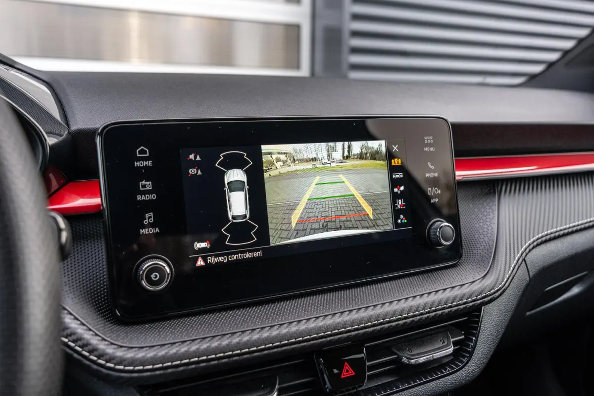 1.0 TSI 115pk DSG Monte Carlo | Voorstoelen Verwarmd | Apple Carplay/ Android Auto | Camera Achter | Cruise Control Adaptief