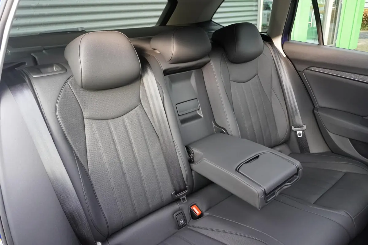 1.5 TSI 204pk PHEV Business Edition | Winter Pakket | 19" Velgen