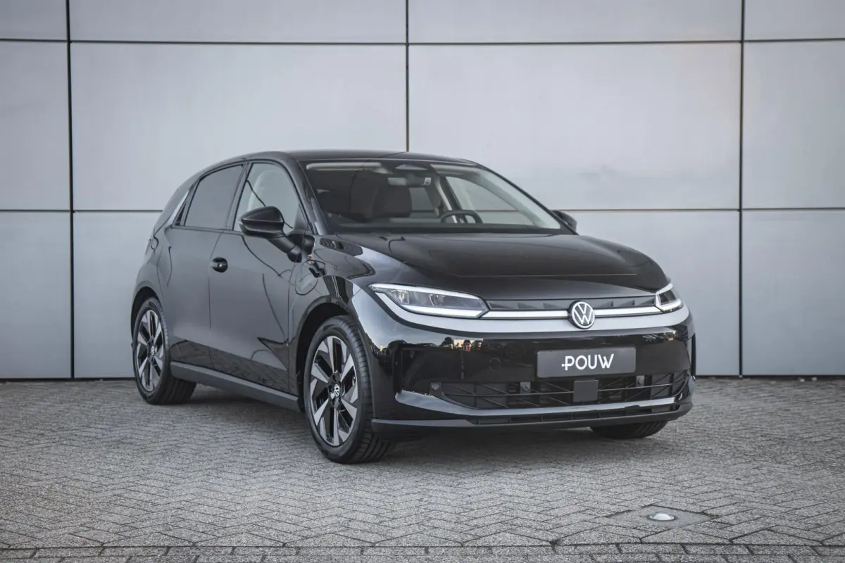 211pk Life First Edition 52 kWh | 18" Velgen | Comfort Pakket