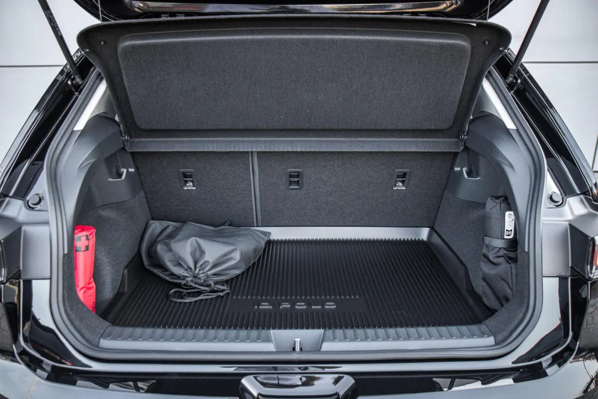 211pk Life First Edition 52 kWh | 18" Velgen | Comfort Pakket