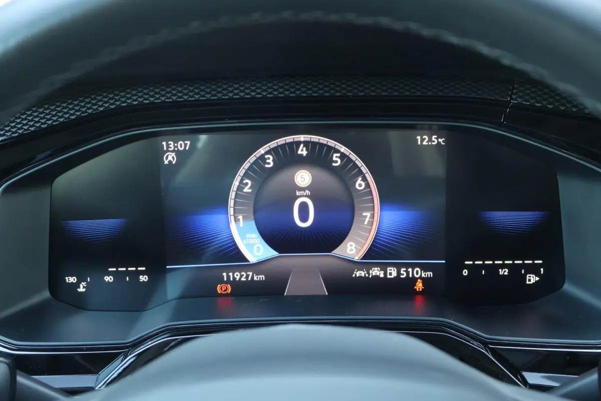 1.0 TSI 116pk Life Edition | Apple Carplay/Android Auto | Climatronic | Travel Assist