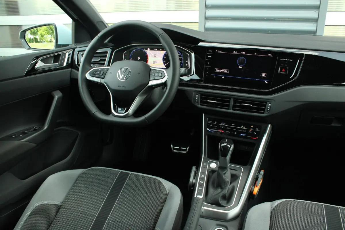 1.0 TSI 95pk DSG 50 Edition | Panoramadak | Stoelverwarming