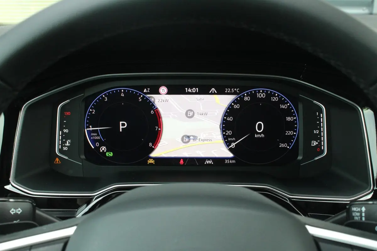 1.0 TSI 95pk DSG 50 Edition | Panoramadak | Stoelverwarming