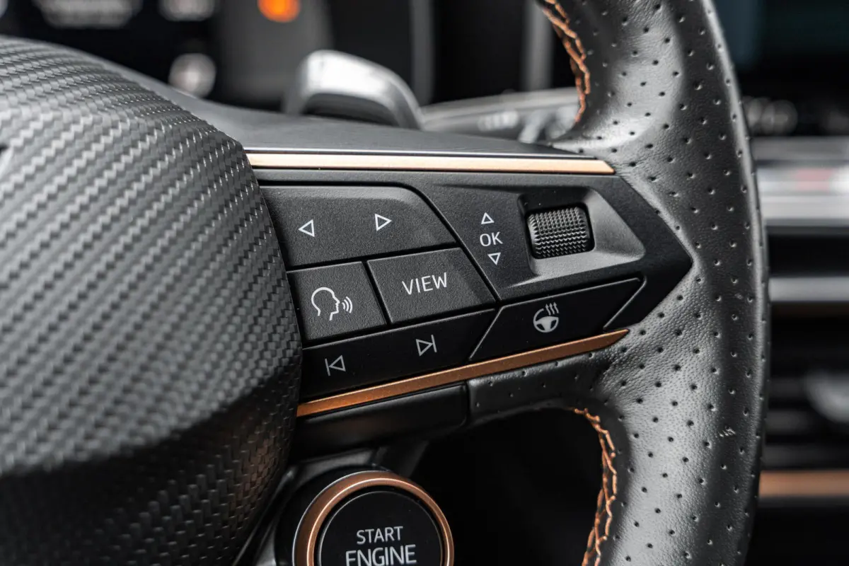 1.5 TSI e-Hybrid 204pk Business | SoH 100% | Panoramadak | Bestuurdersstoel Elekt. | Keyless Entry | Sennheiser Audio | Elektr. Achterklep |