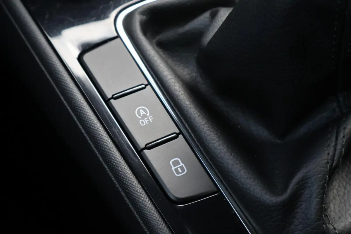 1.0 TSI 95pk Business Edition | Camera | Cruise Control | Android Auto / Apple CarPlay | Verwarmbare Voorstoelen